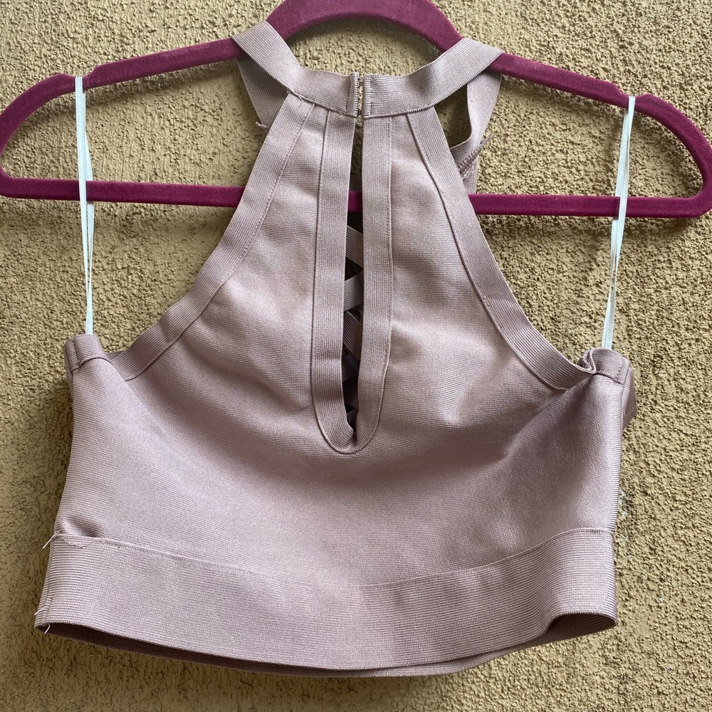 Cropped Top - Picture 2 of 3